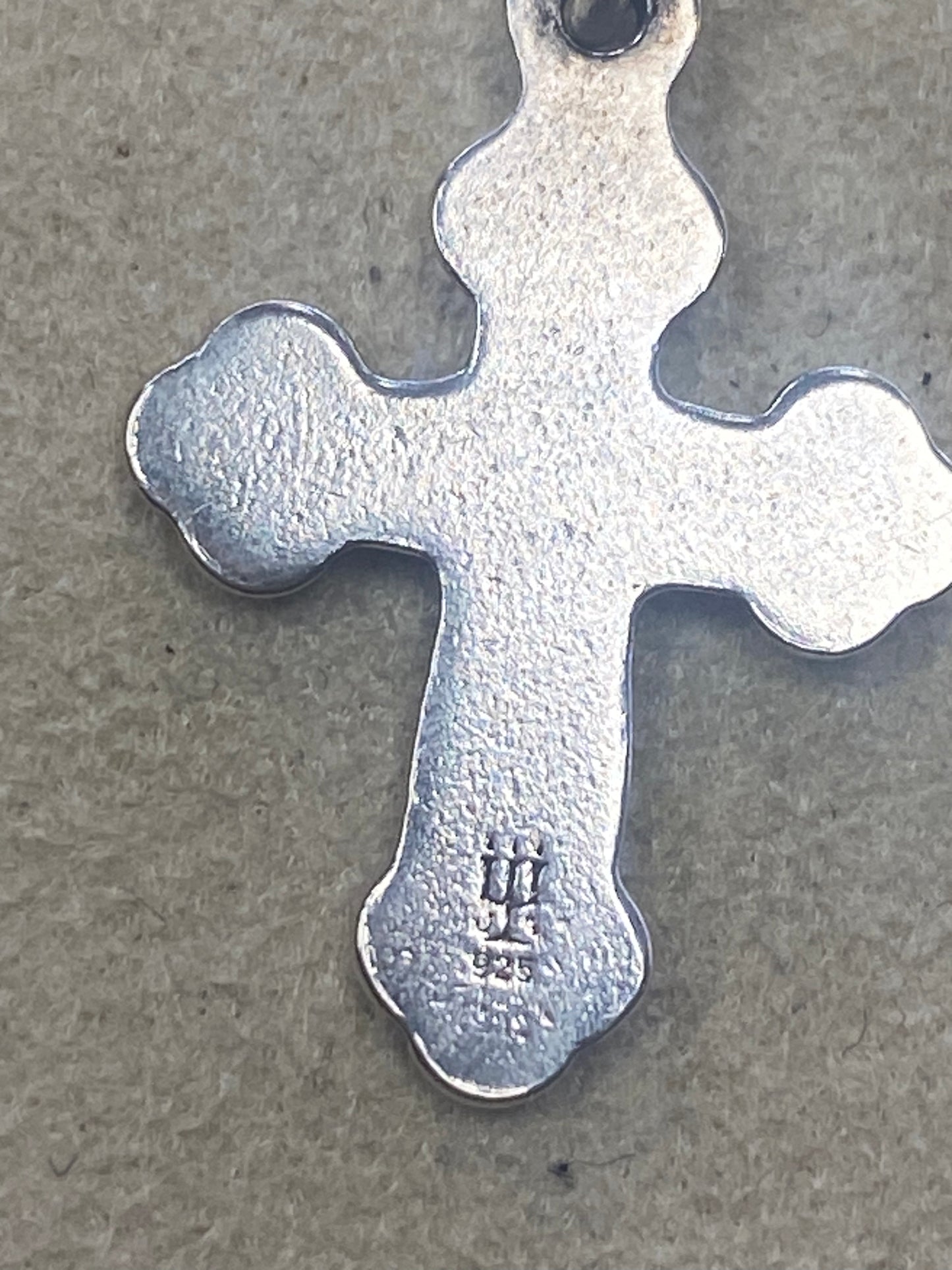 Retired James Avery Botonnee Cross
