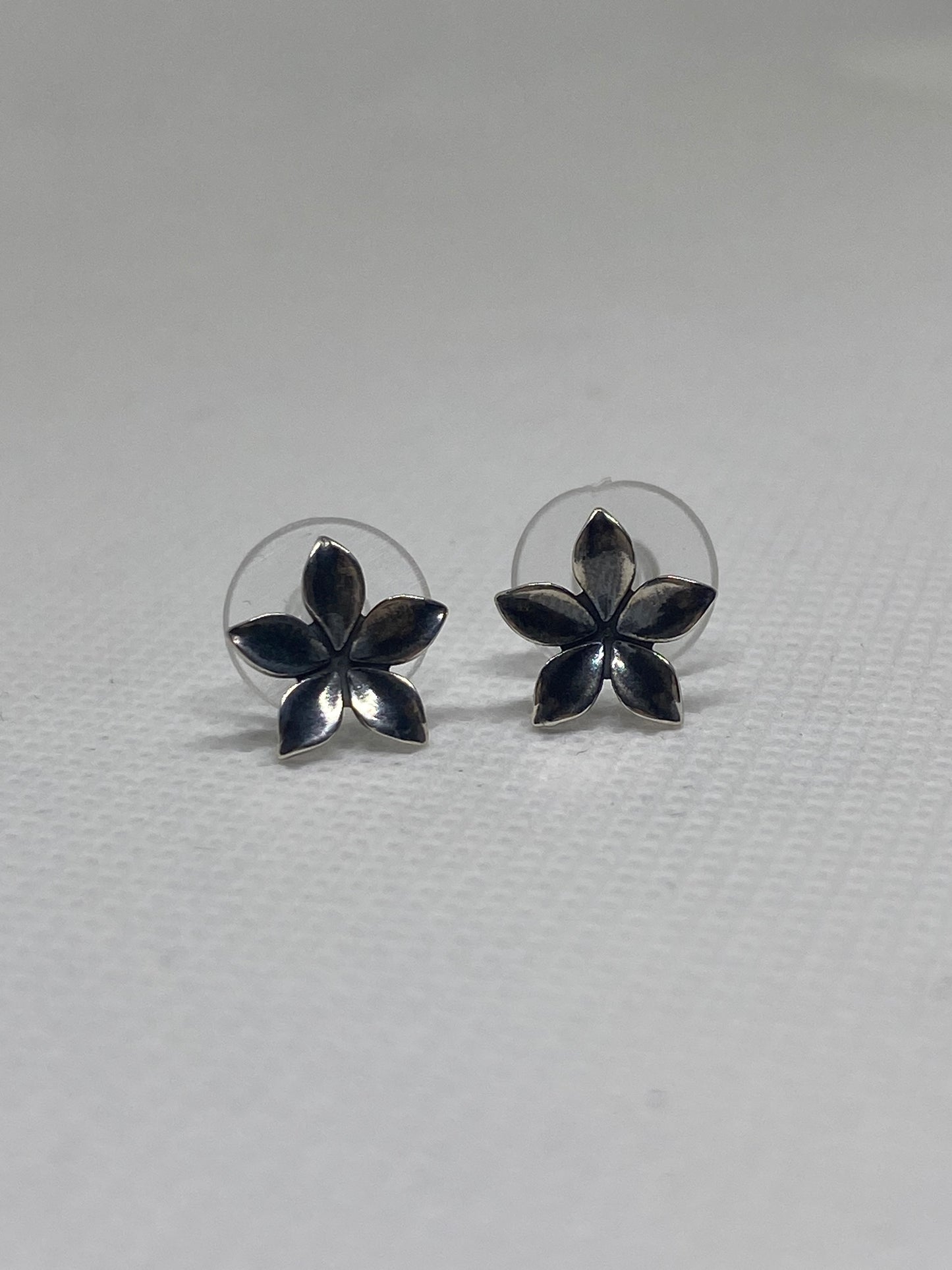James Avery Retired Radiant Flower Stud Earrings