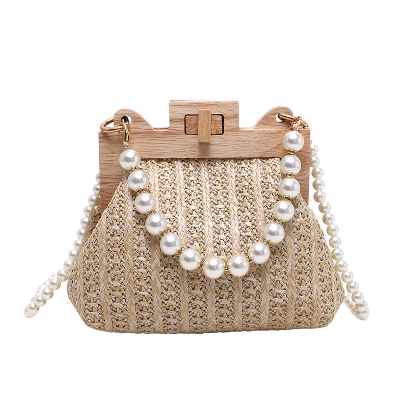 Straw Wooden Closer Pearl Resort Purse