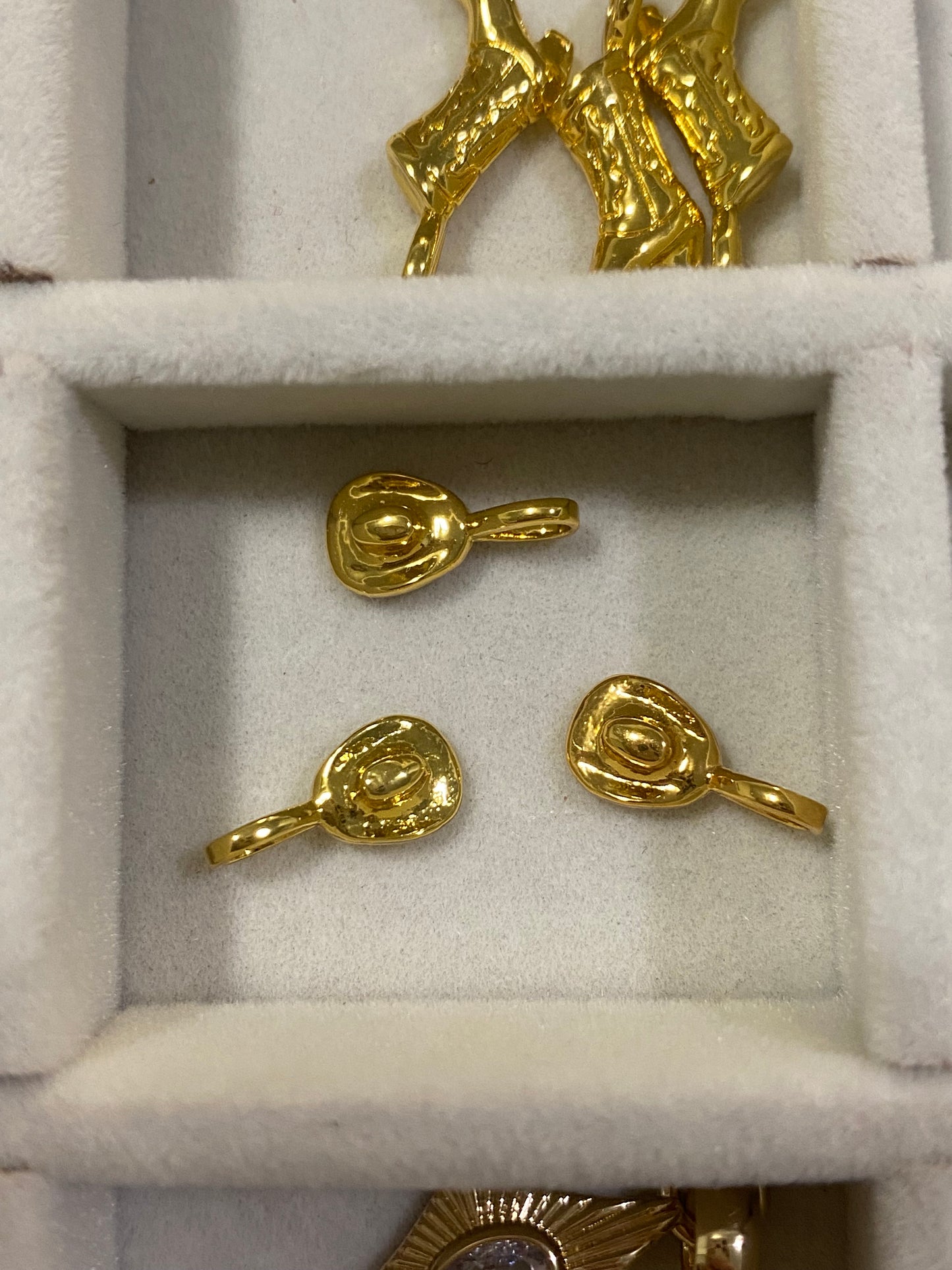 Hat Charm