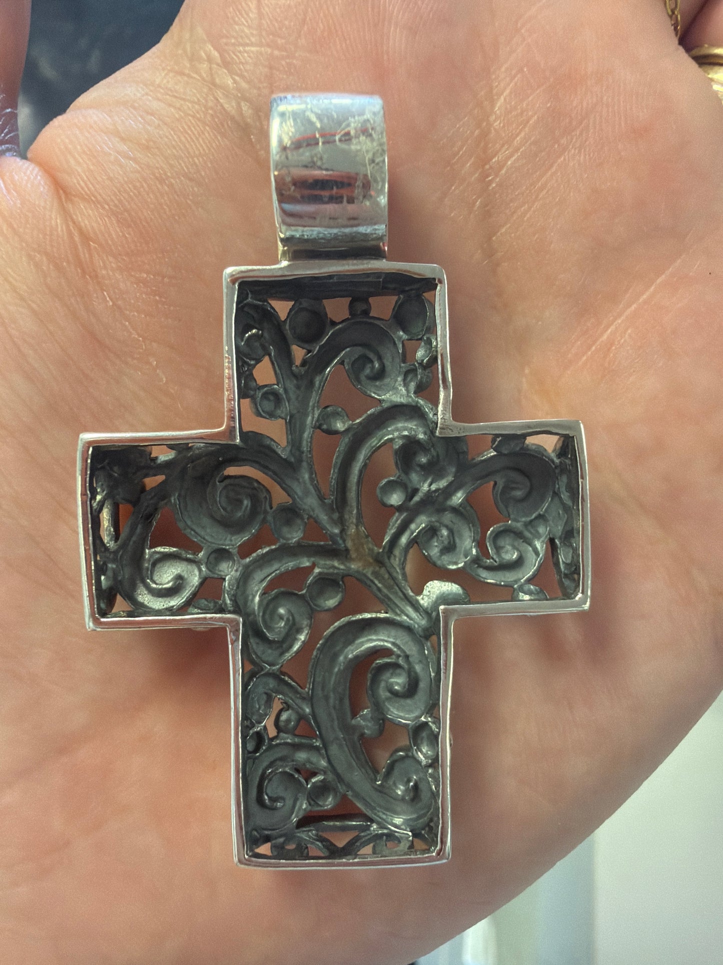 Beautiful Ornate Cross Pendant
