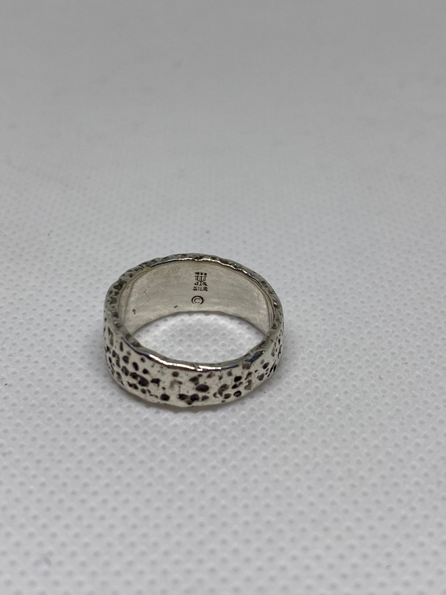 James Avery Retired Textured Ichthus Fish Ring Size 6