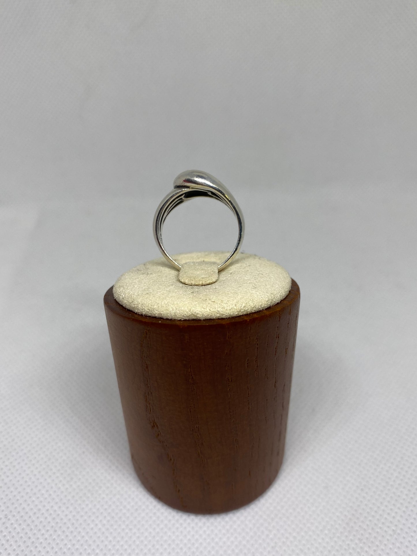 James Avery Retired Cadena Knot Ring Size 7