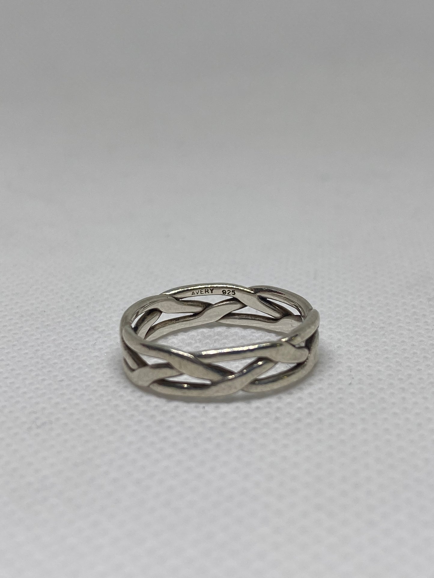 James Avery Tresse Wedding Ring Size 8