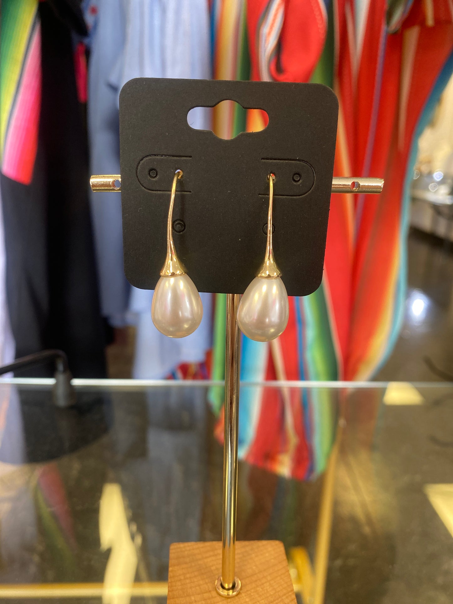 Imitation Pearl Drop Earring