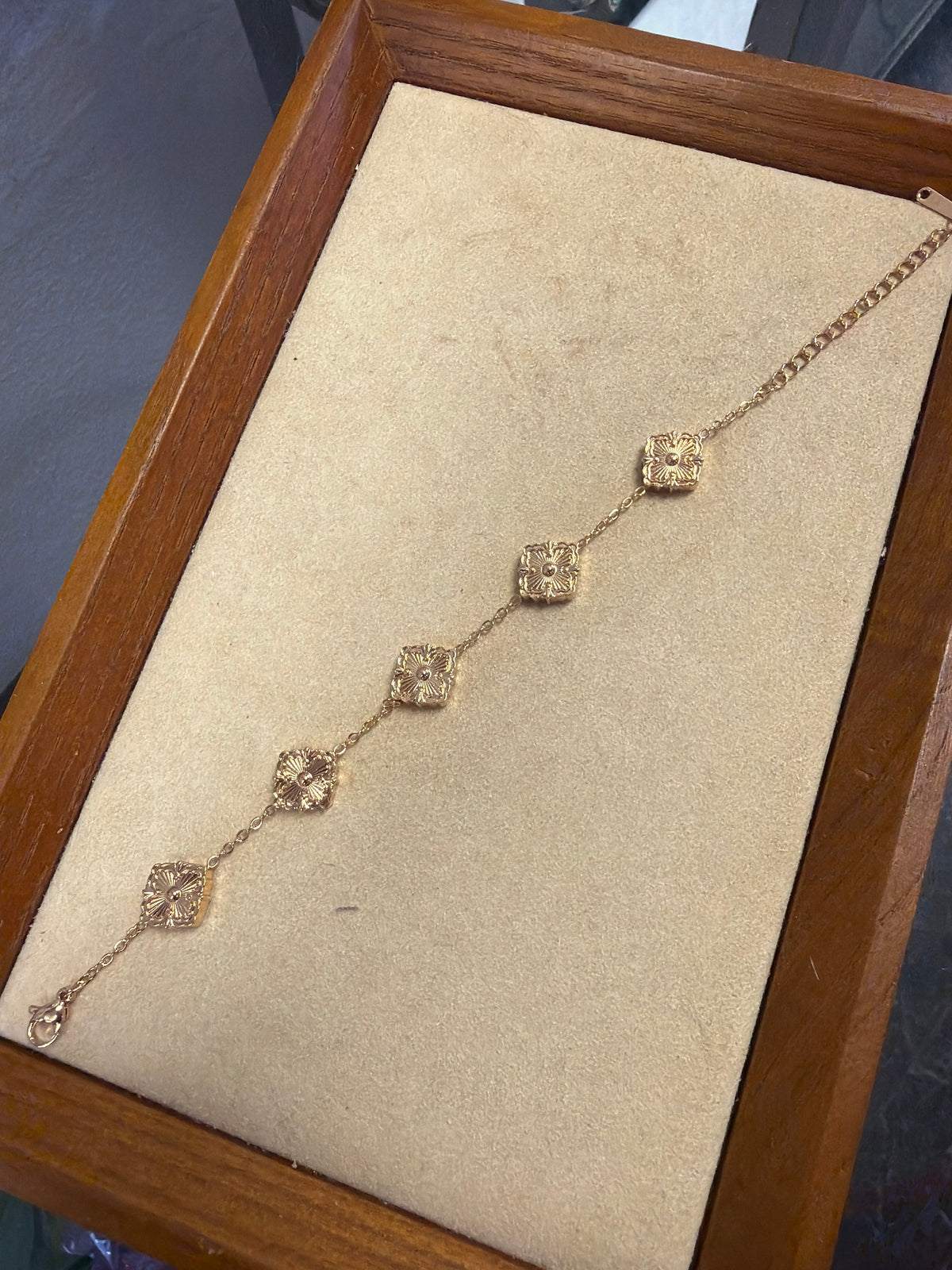 Stainless Steel Gold Plated Fancy Clover Necklace