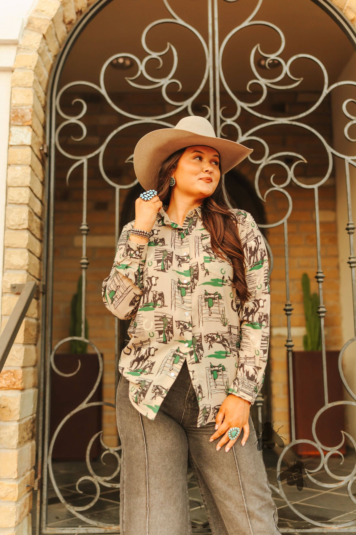 GREENER PASTURES TOP: M
