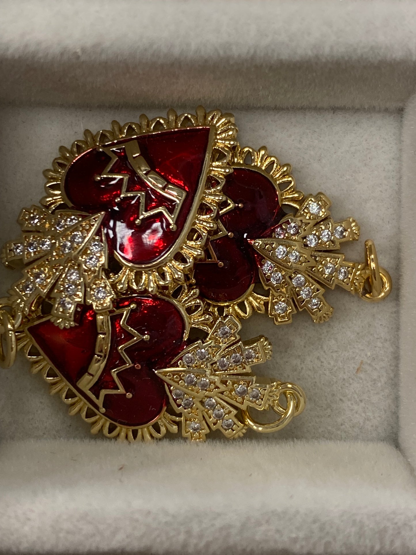 Queen Heart Charm 3