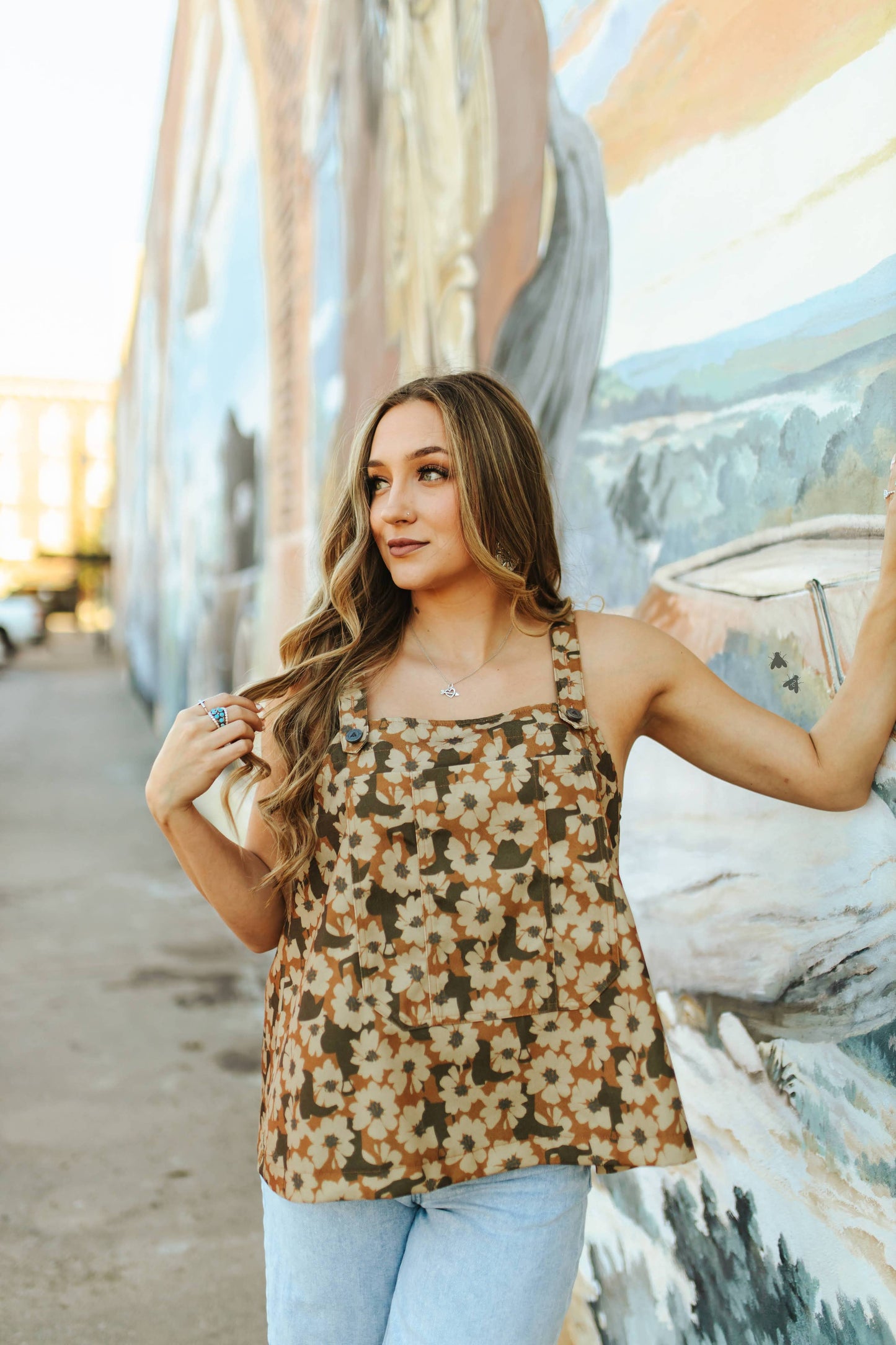 BUCKIN BIBS *FLORAL: L/XL