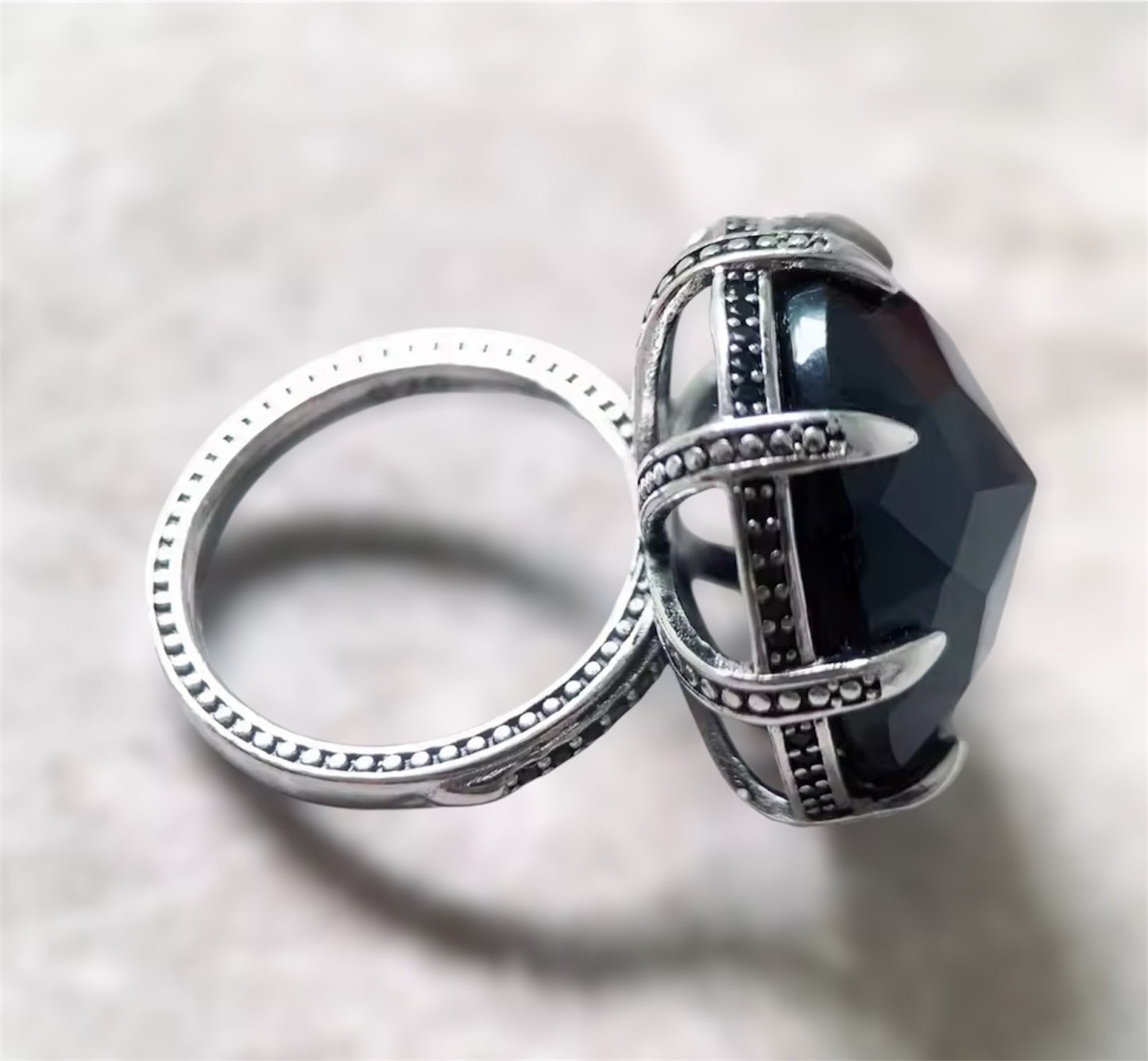 Ozzie Black Detailed 925 Sterling Silver Ring Size 8