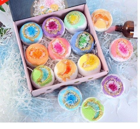 ￼ Geode Bath Bombs