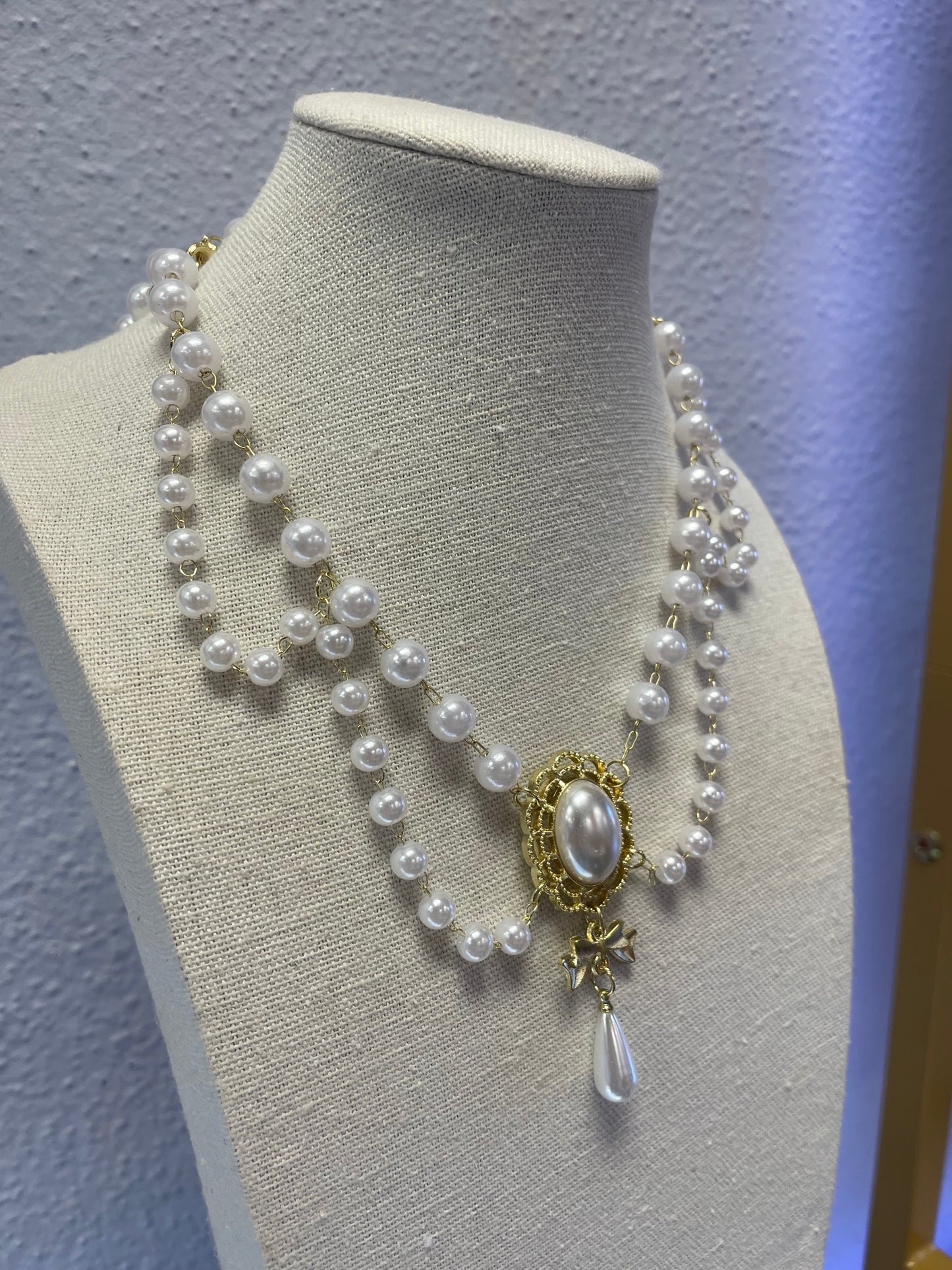 Queen Victoria Pearl Necklace