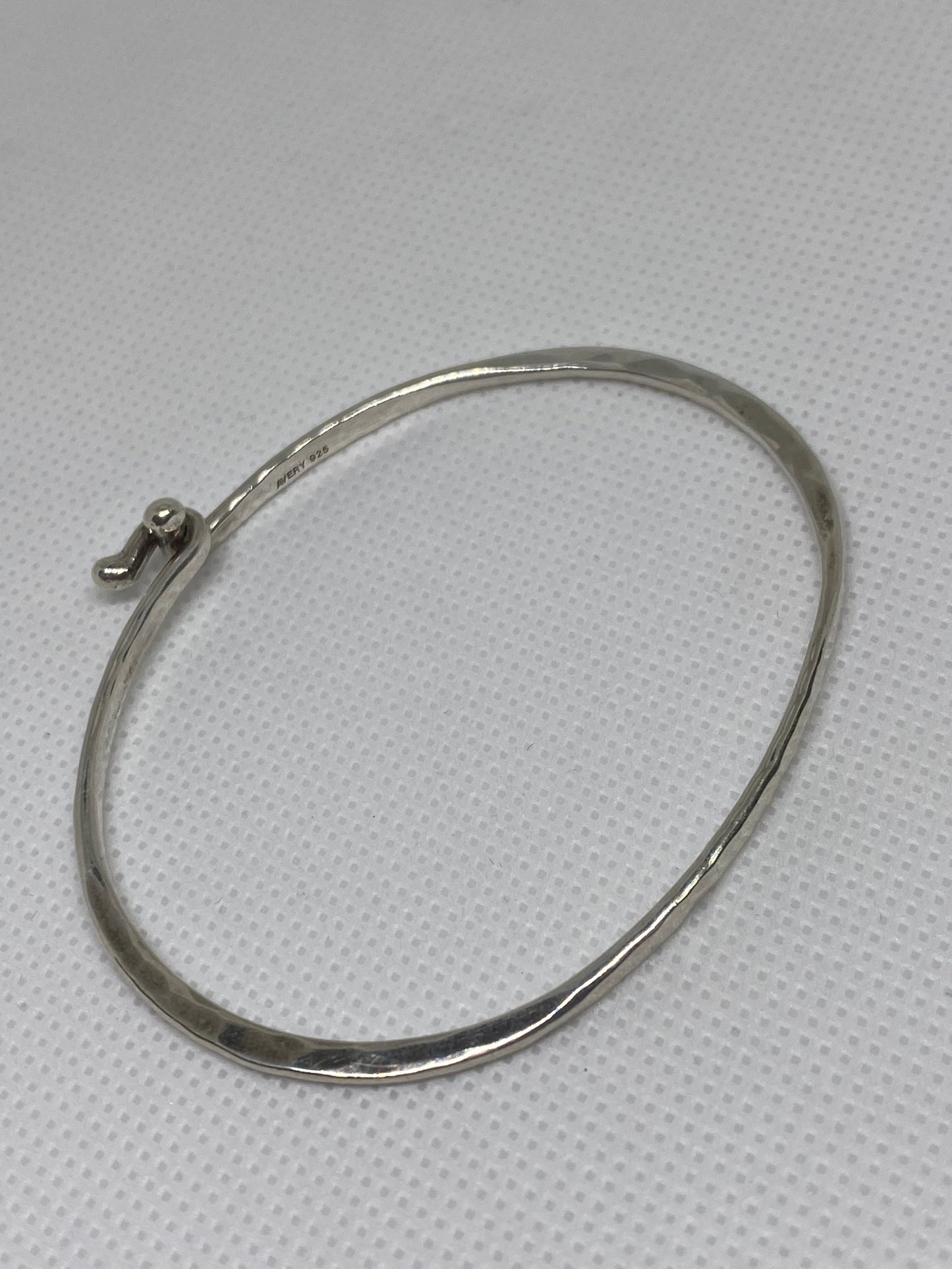 James Avery Hammered Hook-On Bracelet Size Large