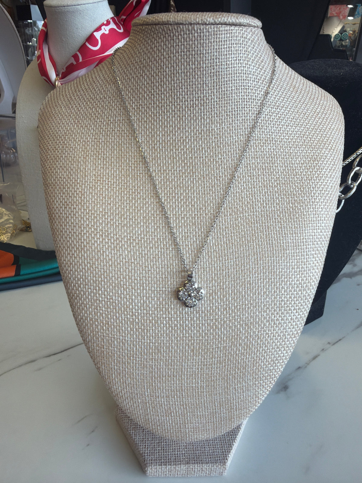 Fashion Gemstone Clover Necklace