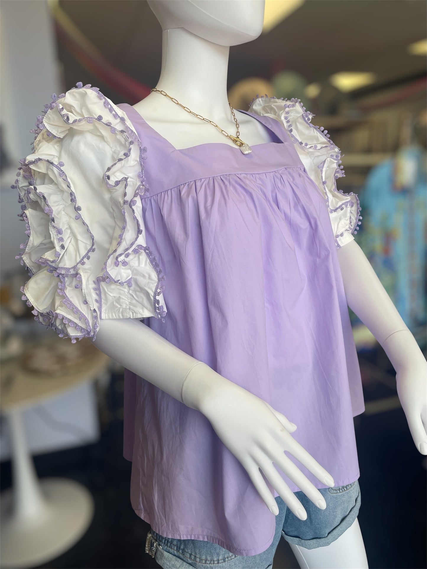 Lavender Puff Sleeve Top (Curvy)