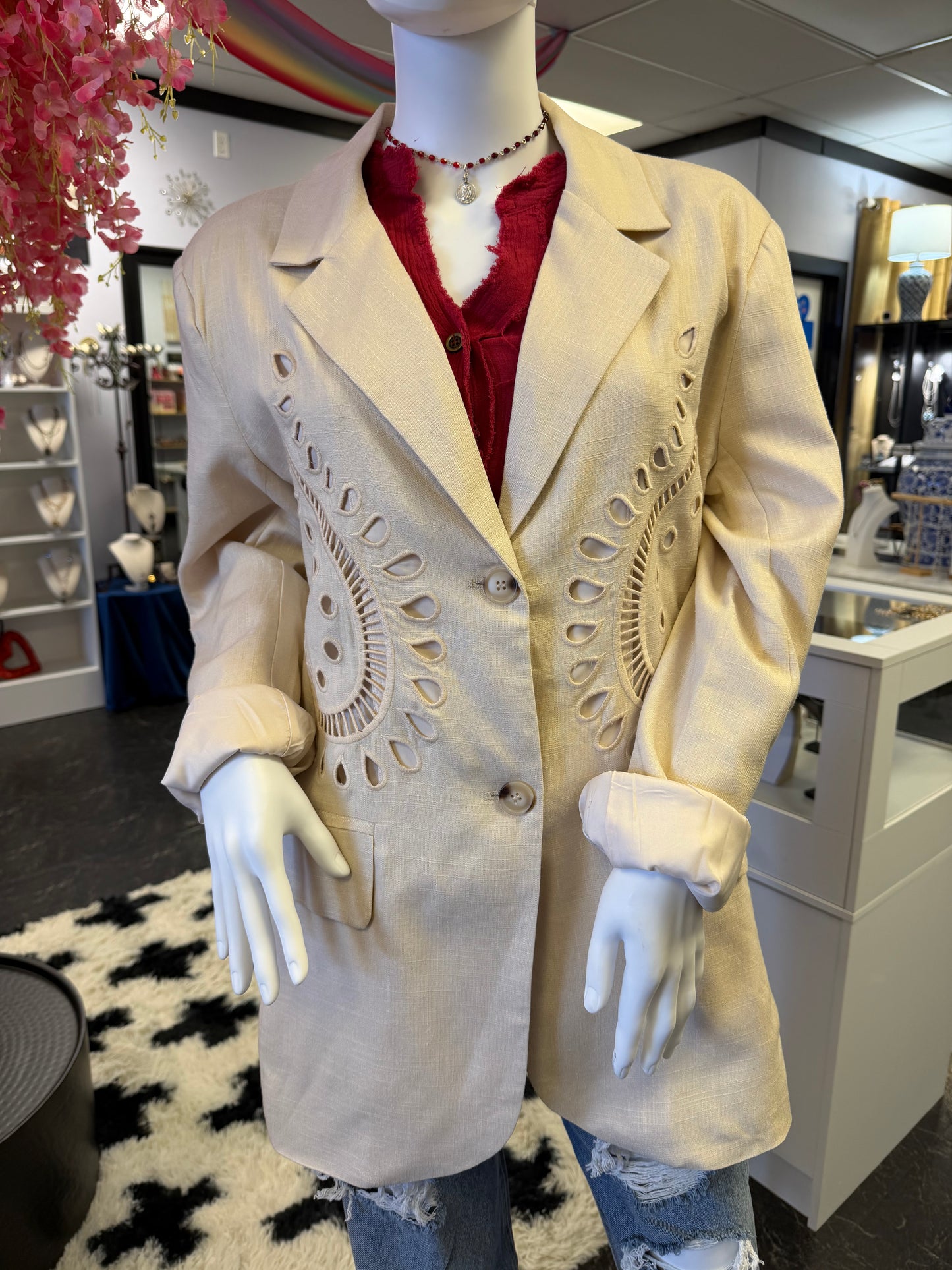 Premium Linen Crème Eyelet Detailed Blazer