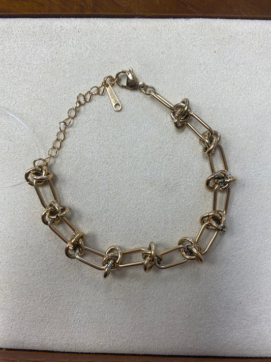 Metal knot bracelet