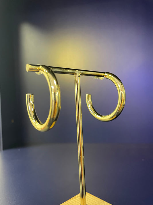Classic Gold Hoop Medium