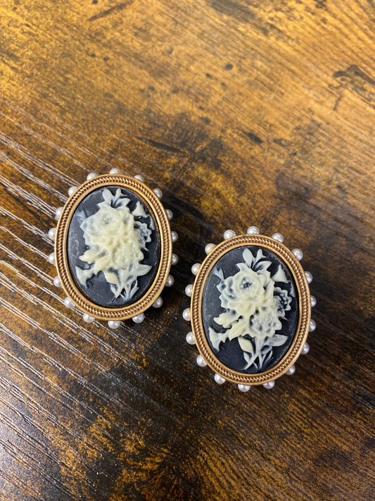 Victorian Cameo Post Earring