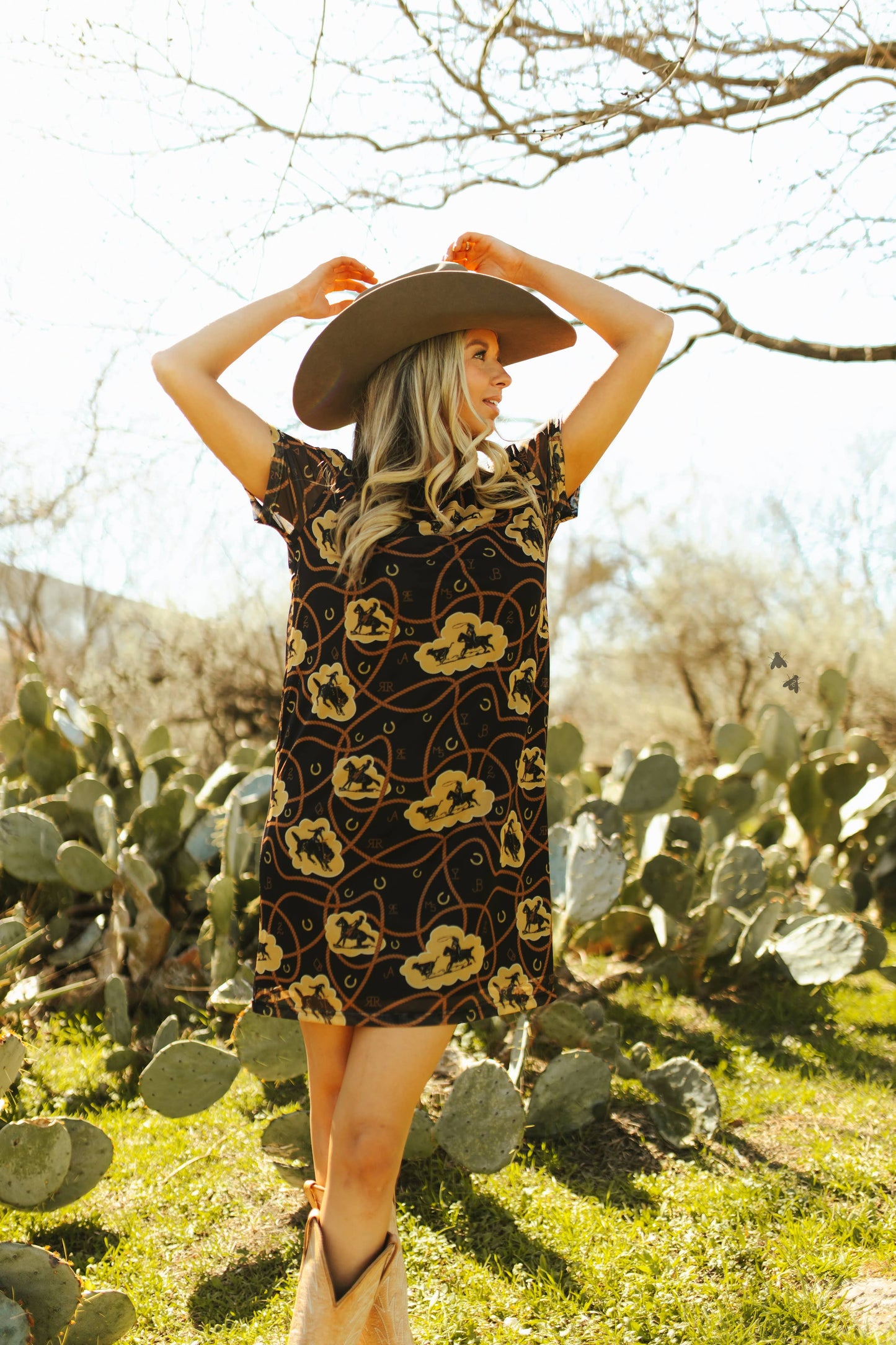 CATTLE DRIVE DRESS: M