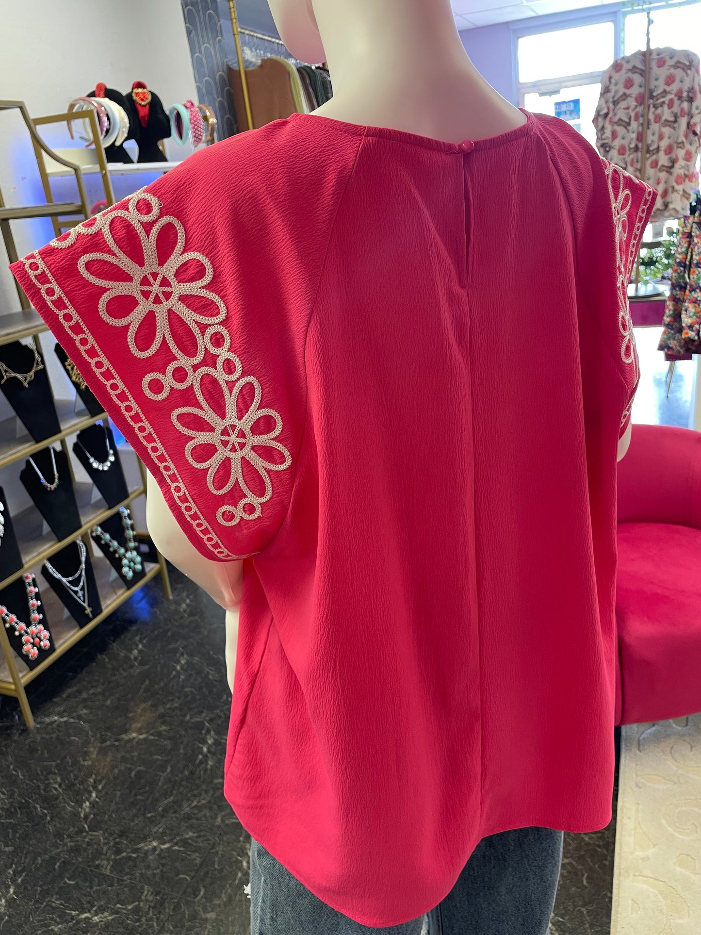 Pink Embroidered Sleeve Floral Top (Curvy)