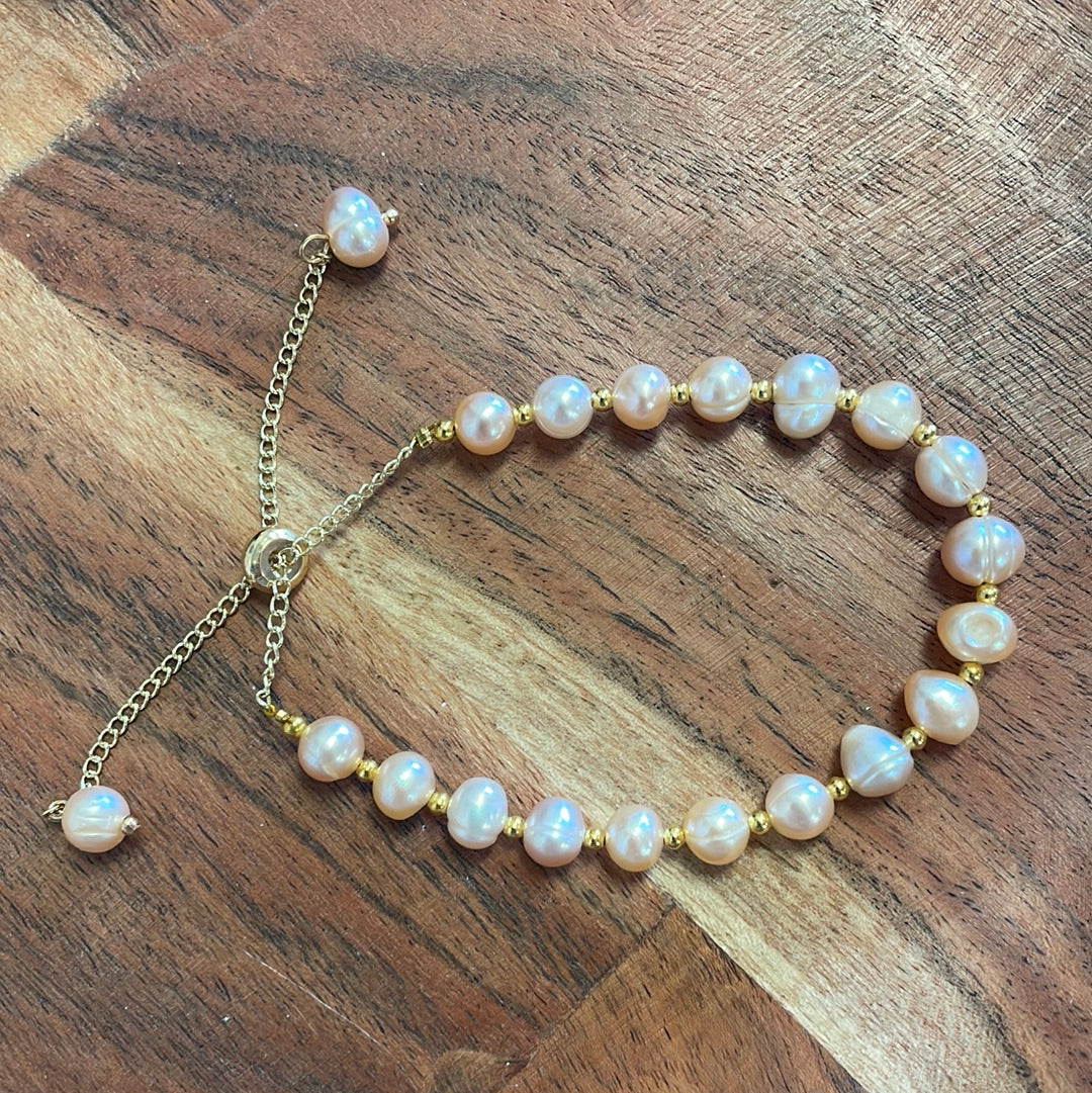 Beaded Pull Bracelet