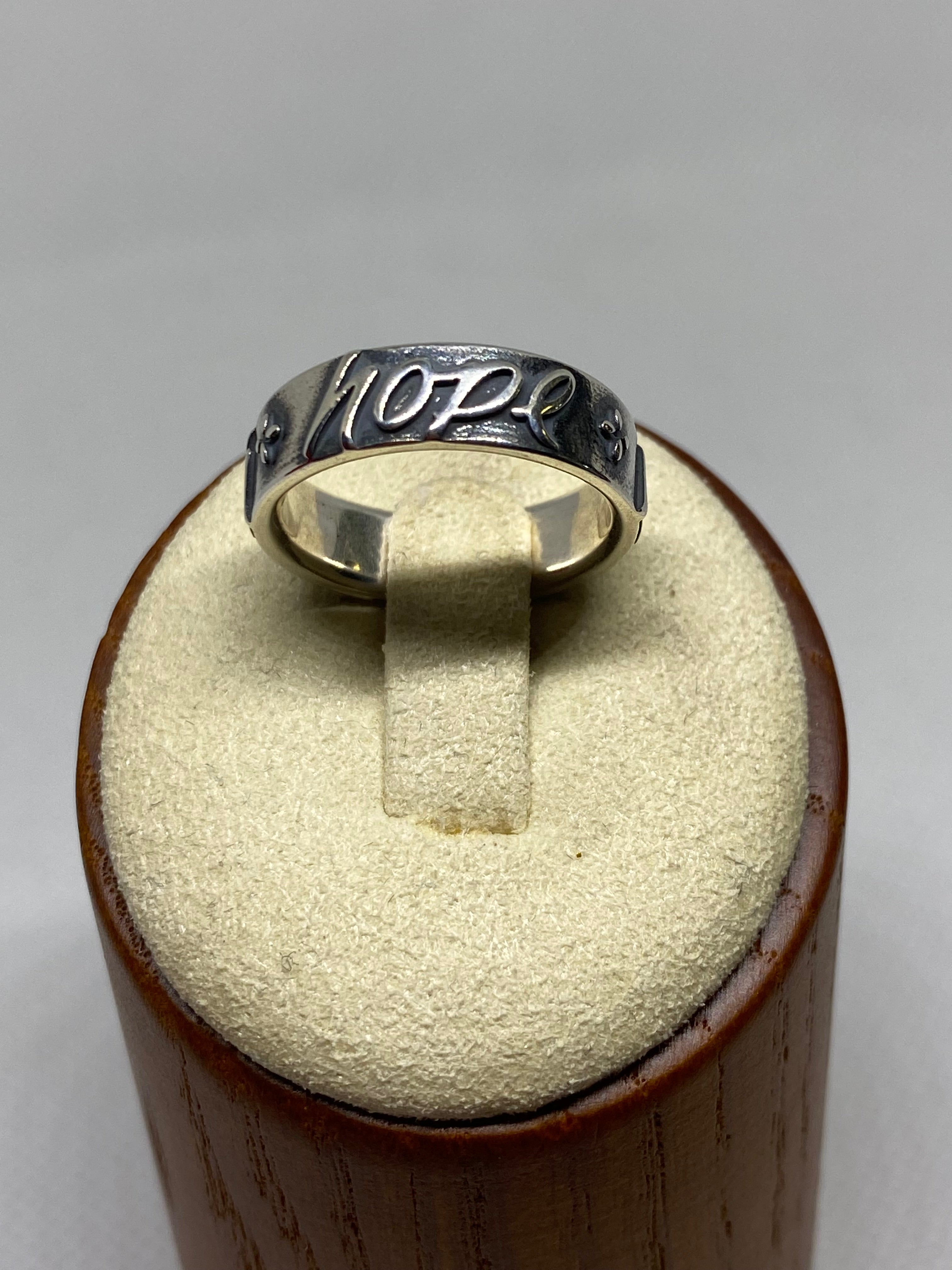 Size 7 - Retired - James Avery - Sterling popular Faith Hope & Love Ring - Excellent Condition