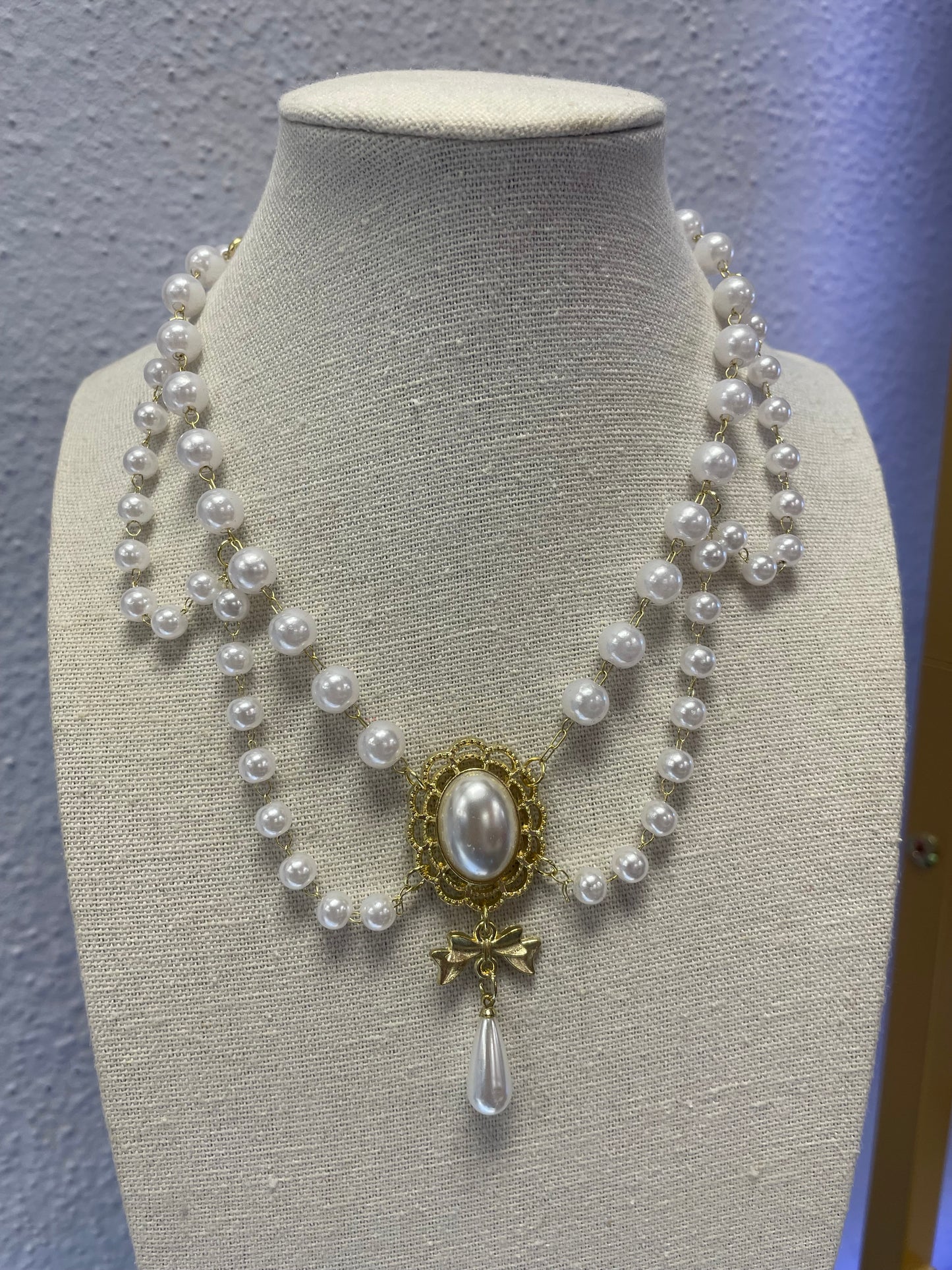 Queen Victoria Pearl Necklace