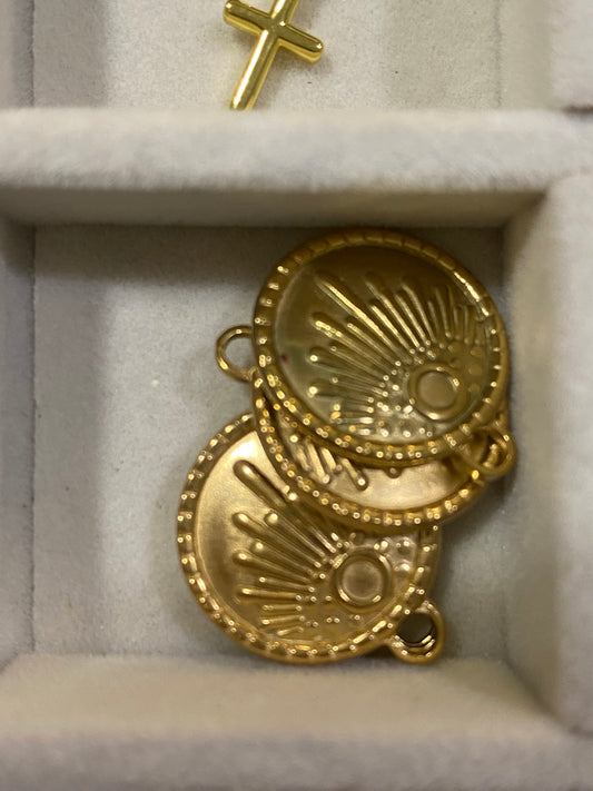 Rays Of Light Charm