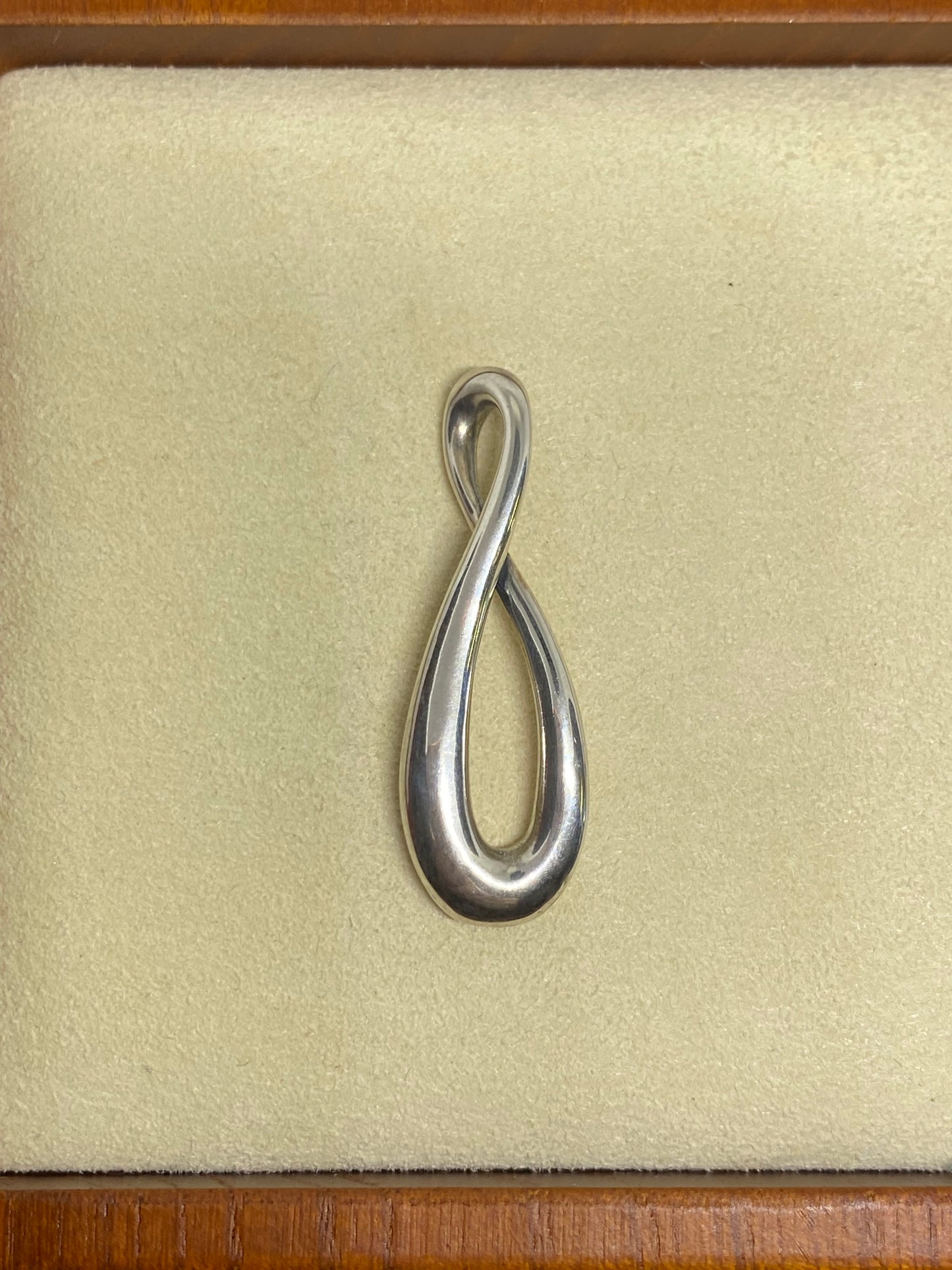 James Avery Retired Infinity Drop Pendant