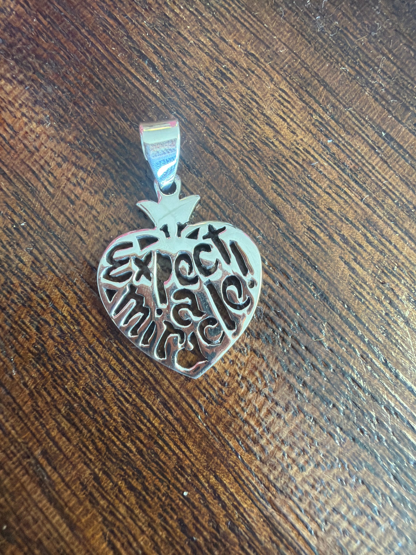 Expect a miracle Pendant