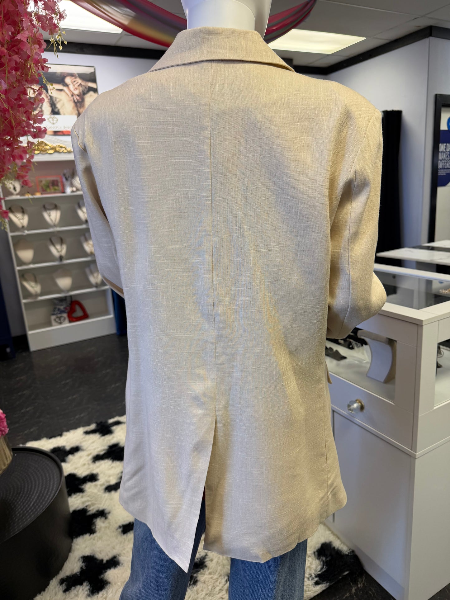 Premium Linen Crème Eyelet Detailed Blazer