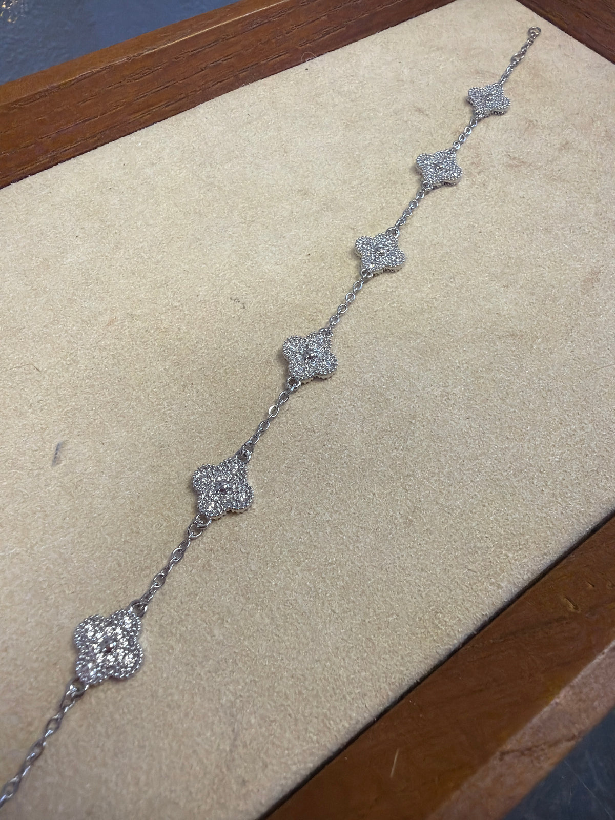 Crystal Clover Bracelet