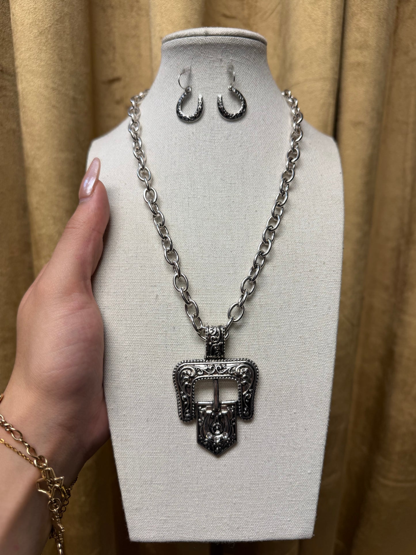 Silver Western Buckle Set