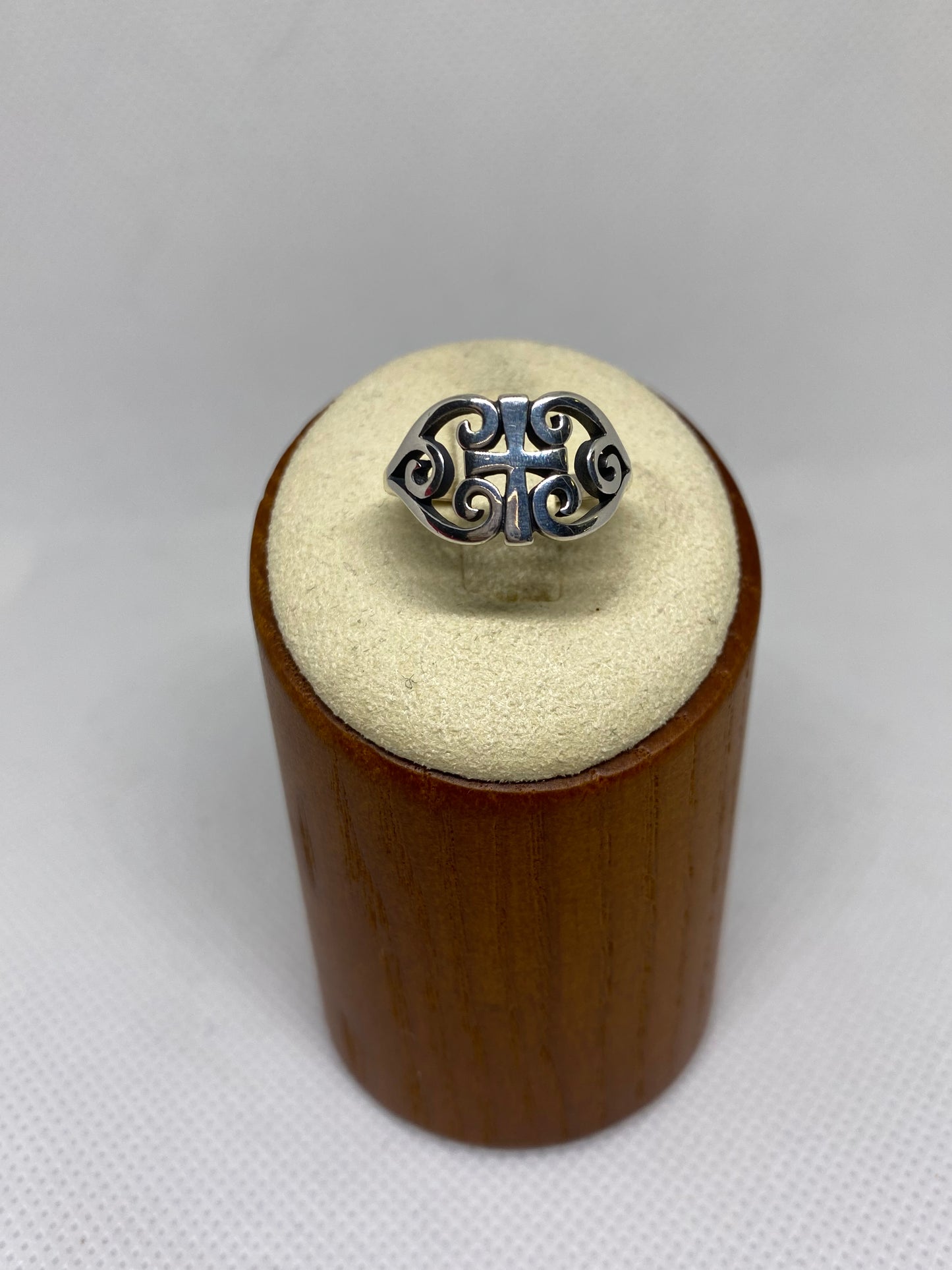 James Avery Scroll Cross Ring Size 5.5