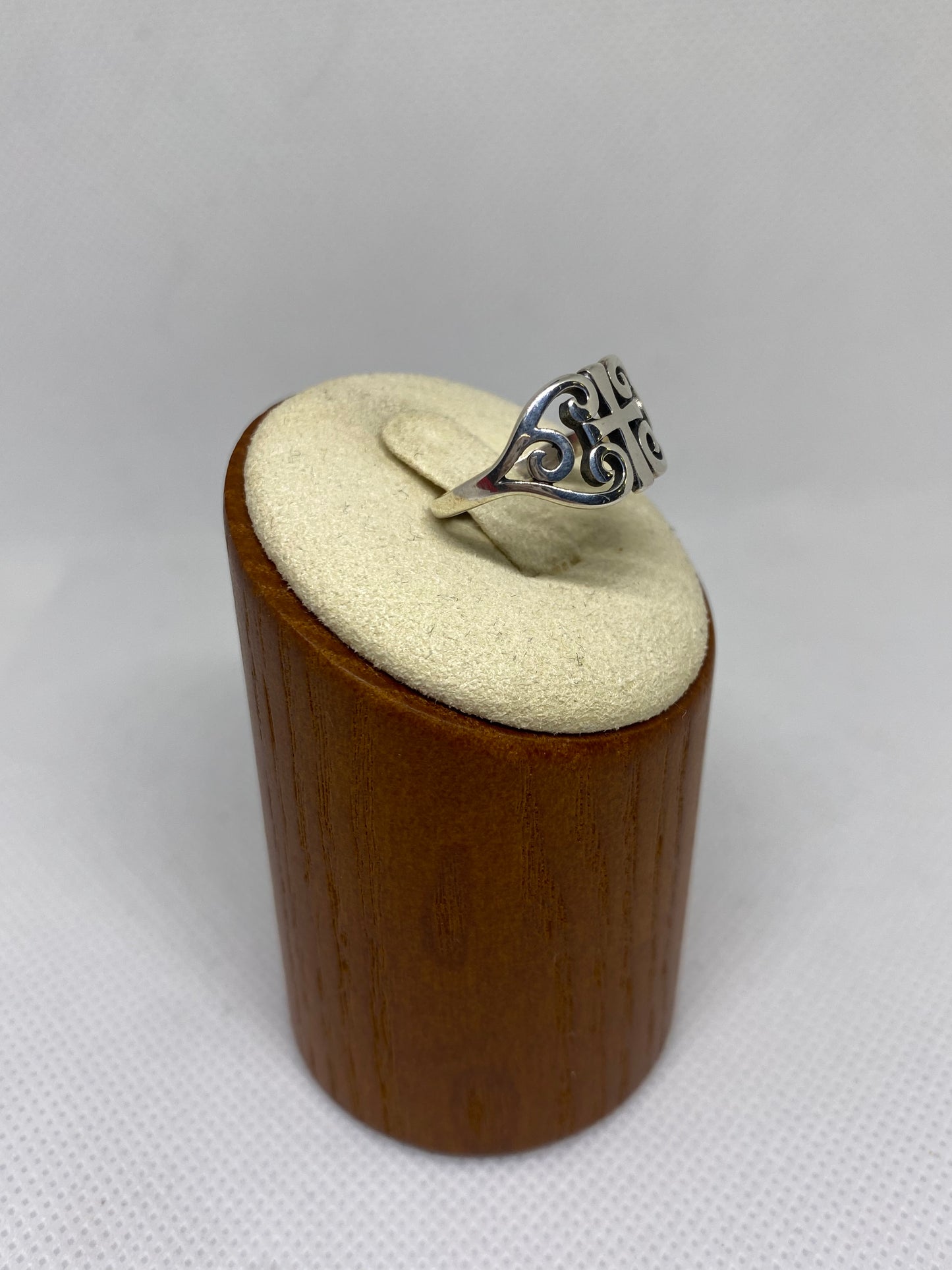 James Avery Scroll Cross Ring Size 5.5