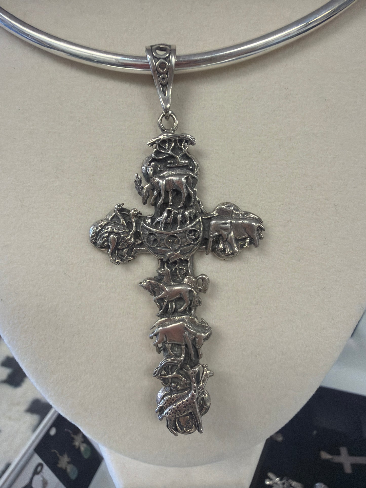 Sterling Silver Noah’s Ark Pendant ￼