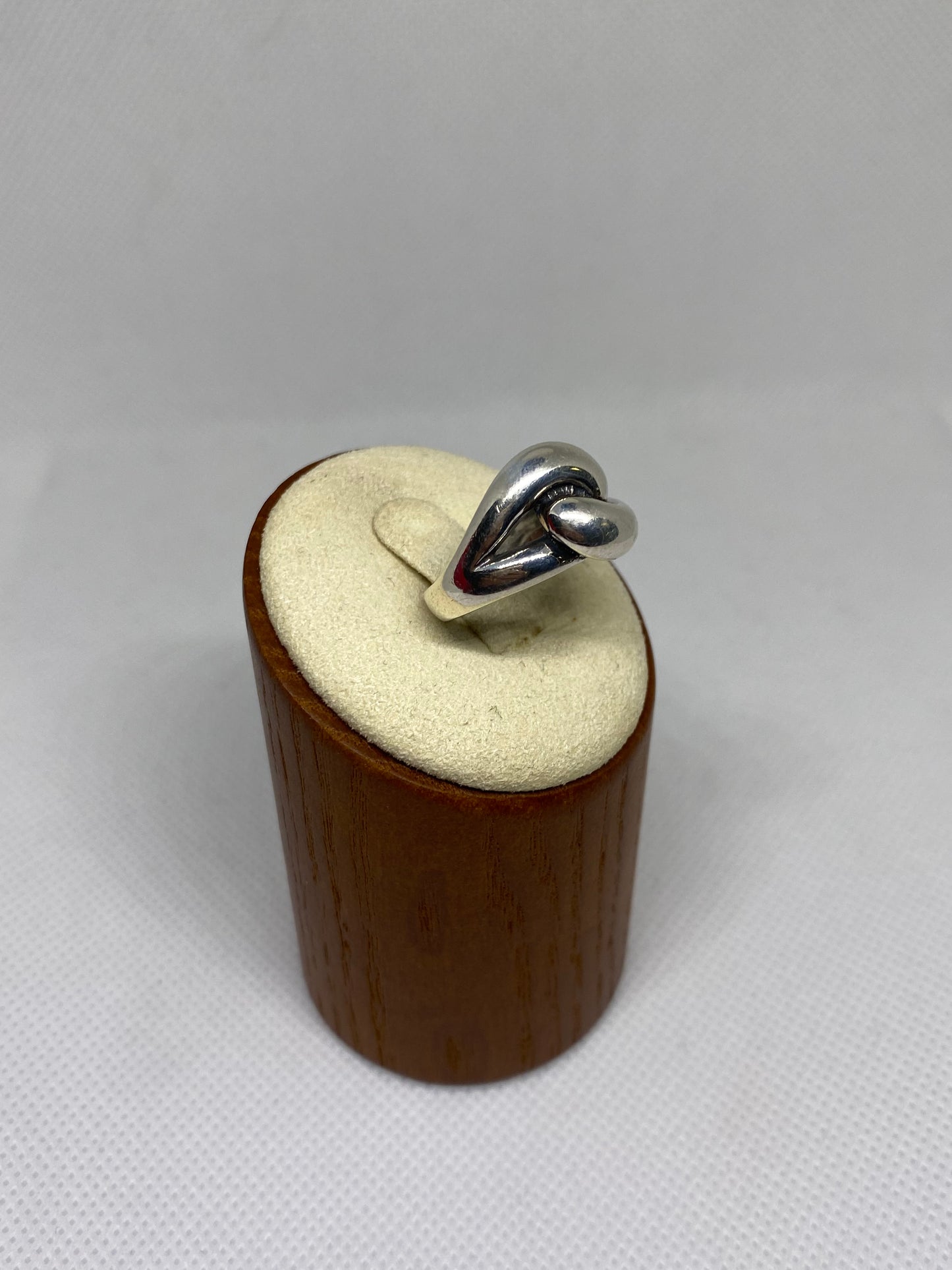 James Avery Retired Cadena Knot Ring Size 7