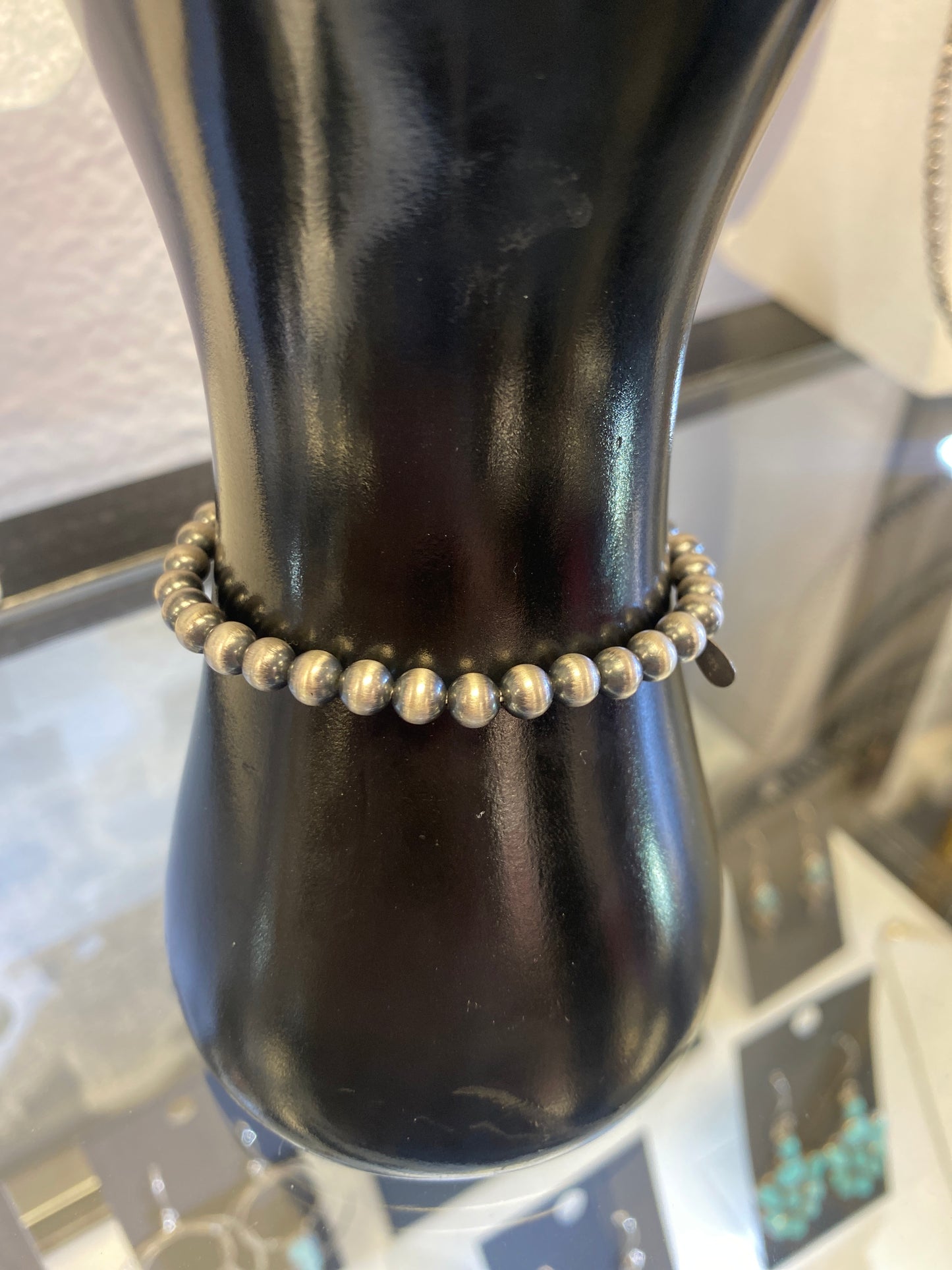 "NAVAJO STYLE" STERLING SILVER PEARLS STRETCH BRACELETS