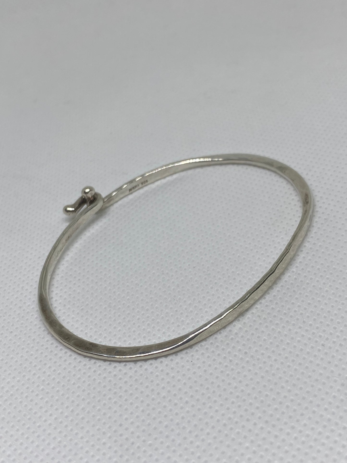 James Avery Hammered Hook-On Bracelet Size Large