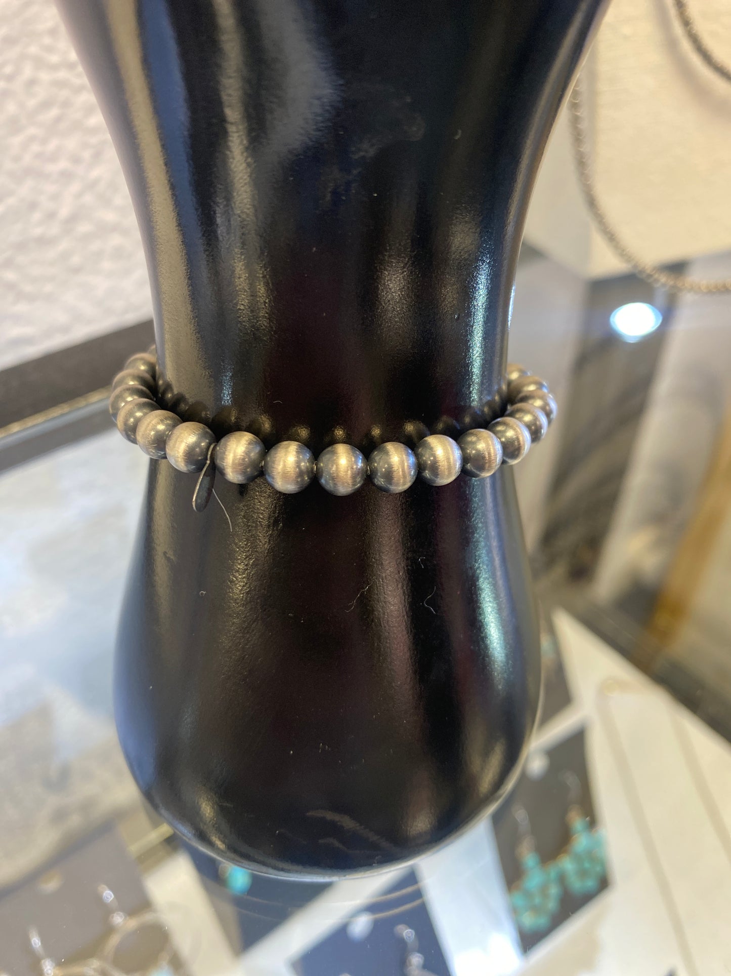 "NAVAJO STYLE" STERLING SILVER PEARLS STRETCH BRACELETS