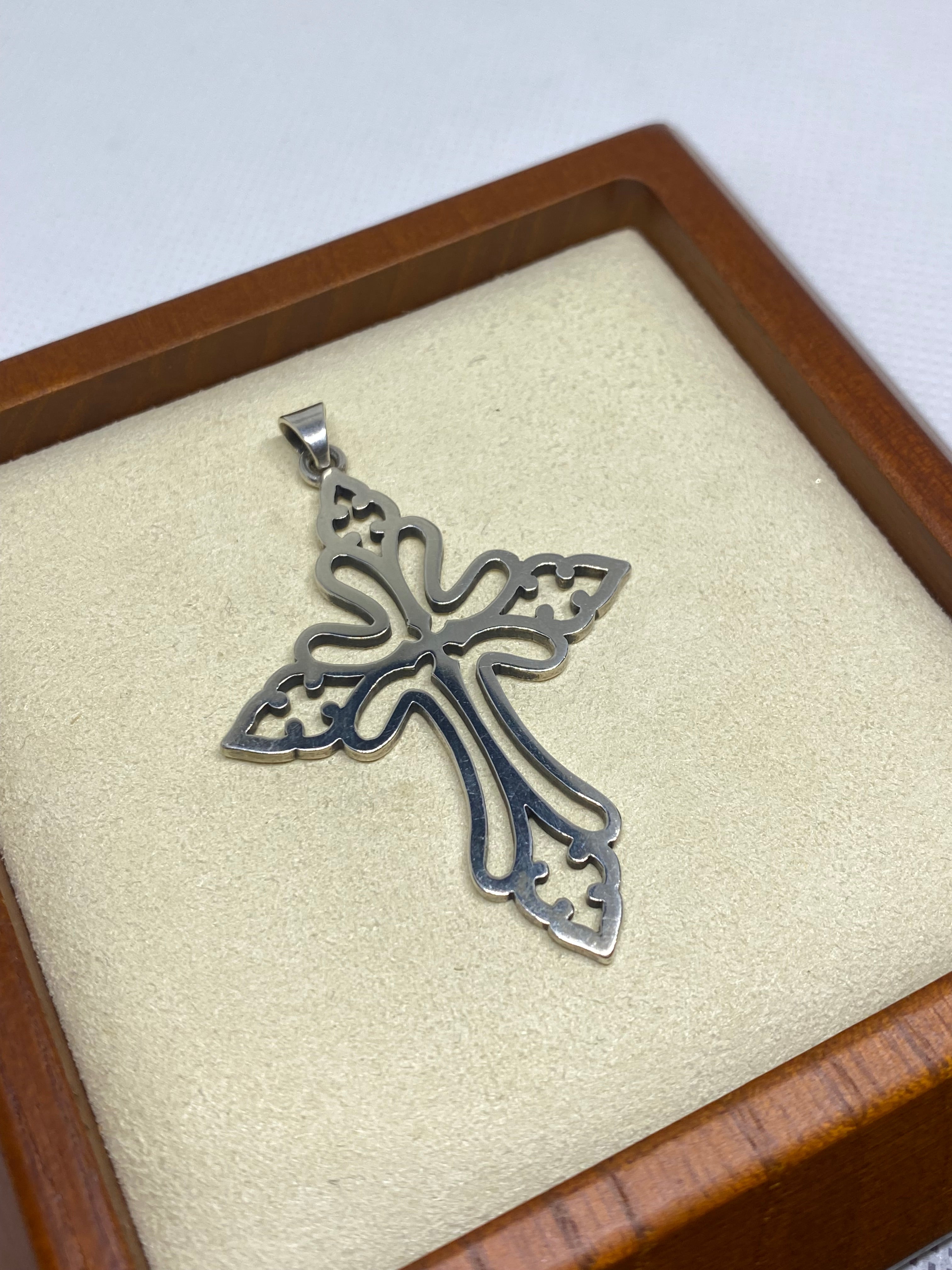 James Avery St. online Cecilia retired cross pendant