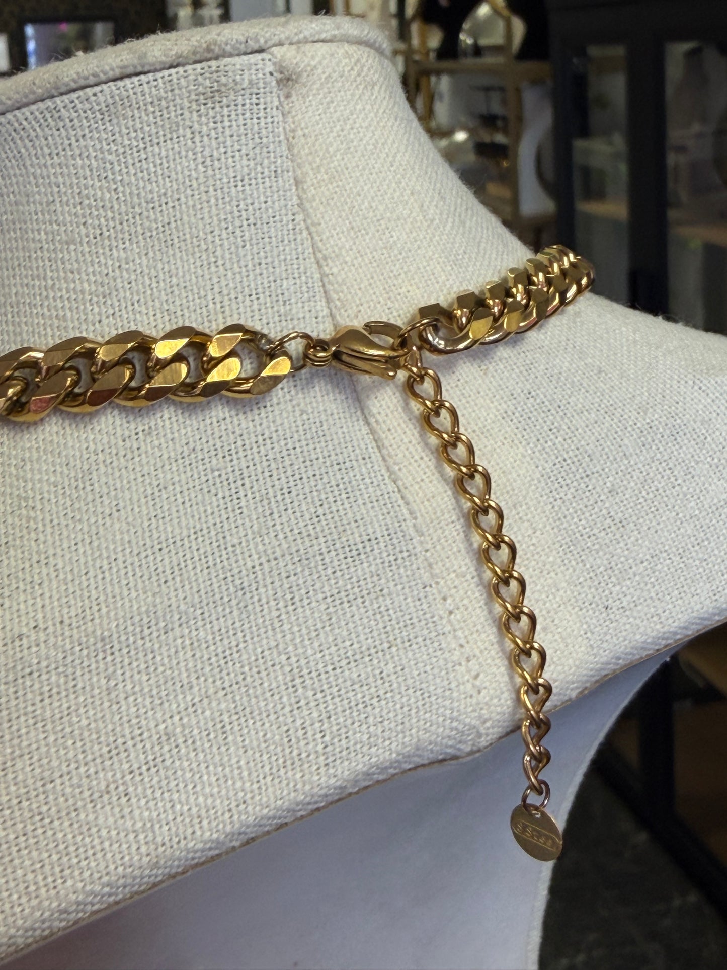 Stainless Steel Gold Plated Imitation Emerald Crystal Necklace