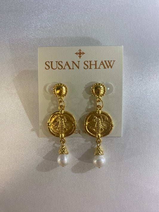 Susan Shaw gold bee post