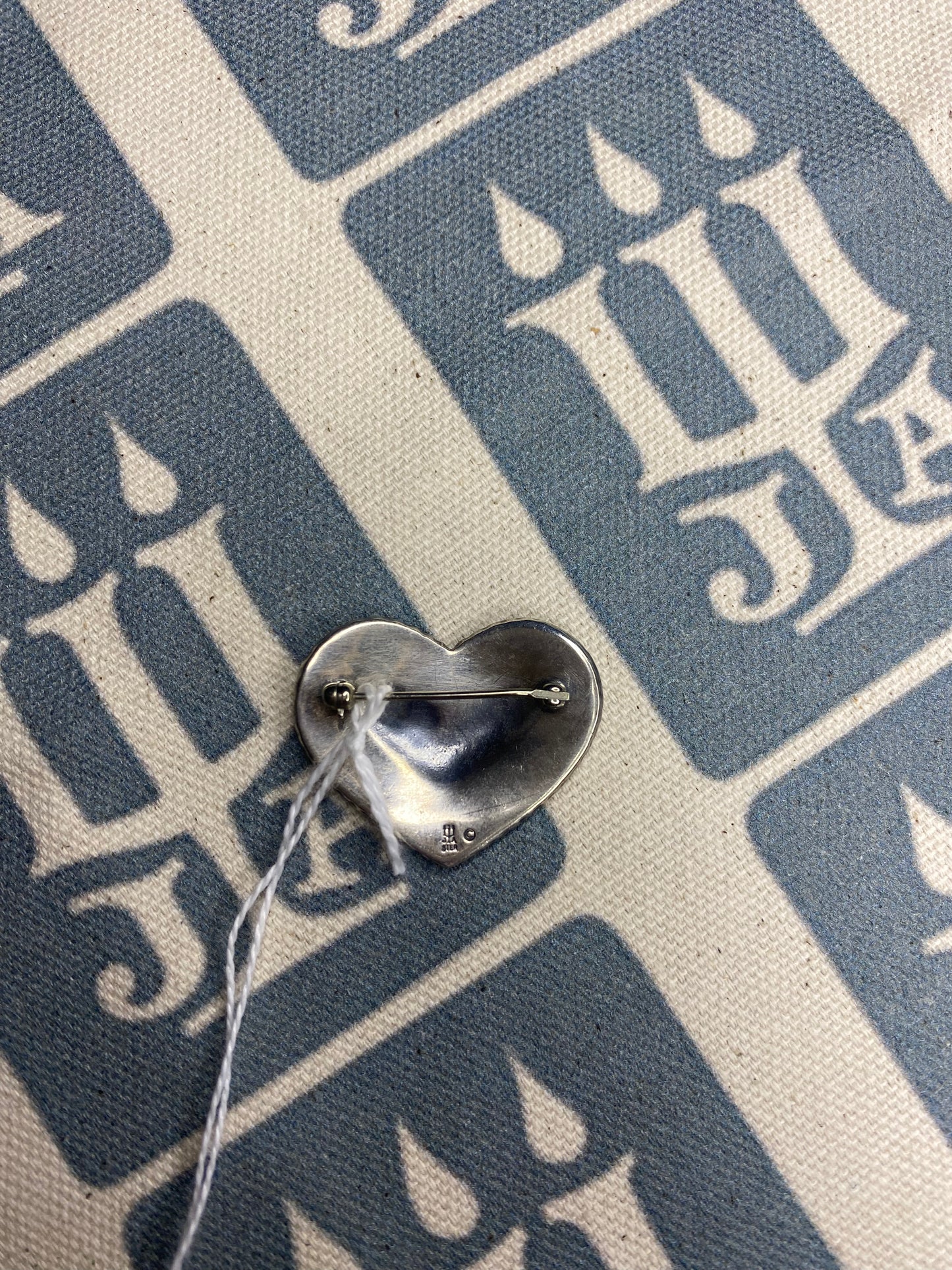 Retired James Avery heart brooch